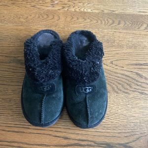 Ugg slippers size 9